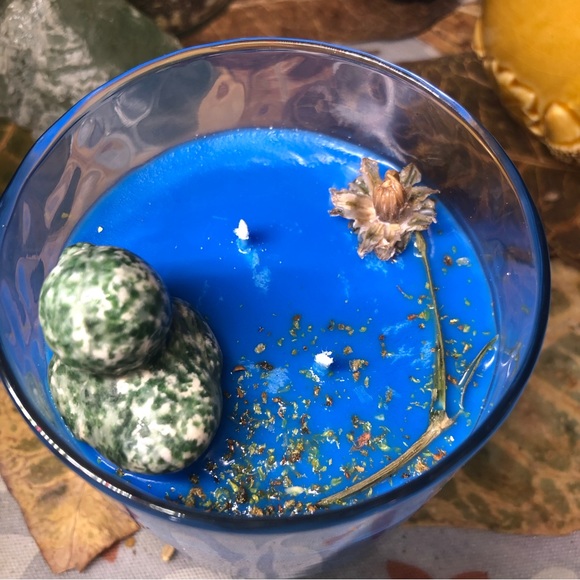 Handmade Soy Candle: Sage Mallard - Picture 3 of 4